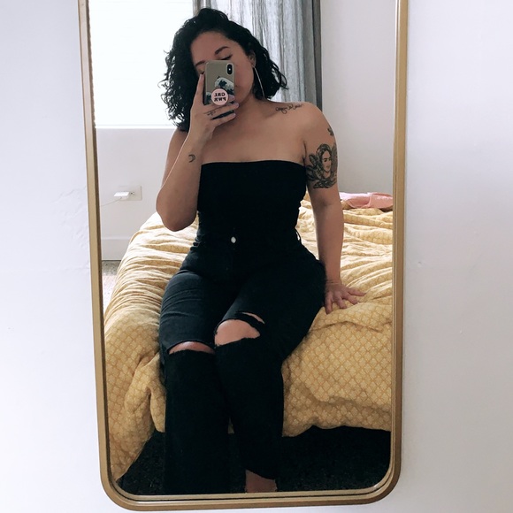 🌹MEET YOUR POSHER🌹 - Picture 4 of 4